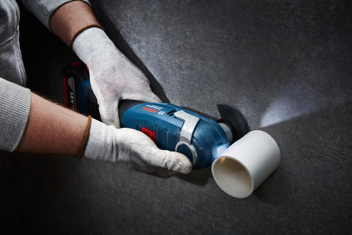 Bosch Professional 18V System Akku Multi-Cutter GOP 18V-34 (Vibration Control, inkl. mehrere Sägeblätter, 1x Schleifplatte, 5x Schleifblatt, 5x Zubehör, L-BOXX, ohne Akku/ Ladegerät)